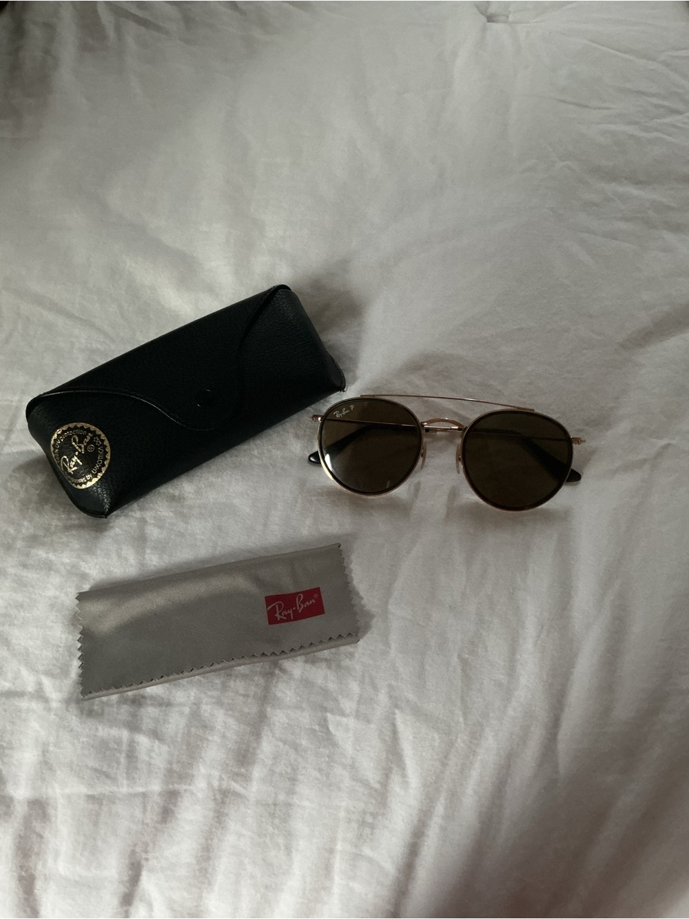Ray-Ban Round Metal Sunglasses in Gold with Brown Lenses